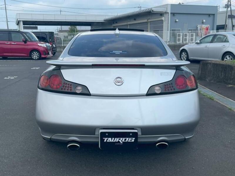 SKYLINE