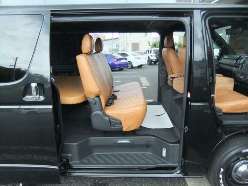 HIACE VAN