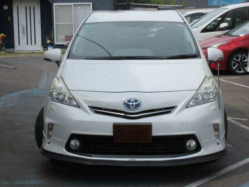 PRIUS ALPHA