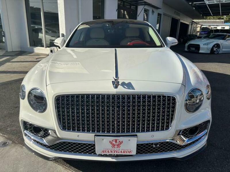 FLYING SPUR