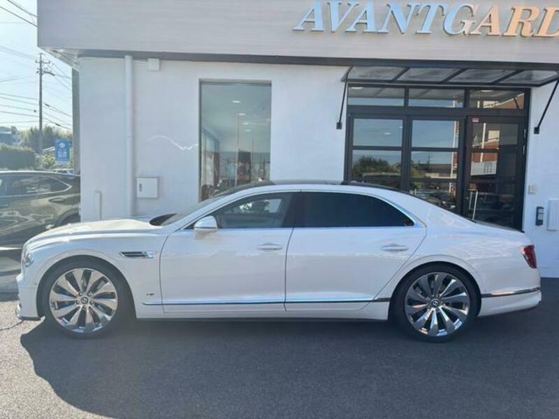 FLYING SPUR