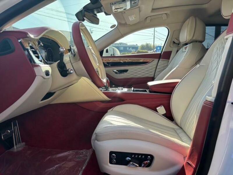 FLYING SPUR
