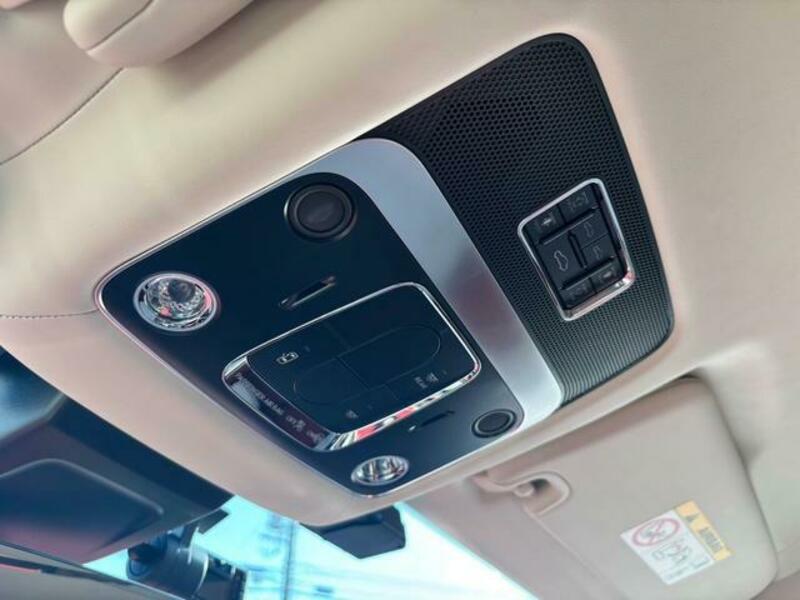 FLYING SPUR