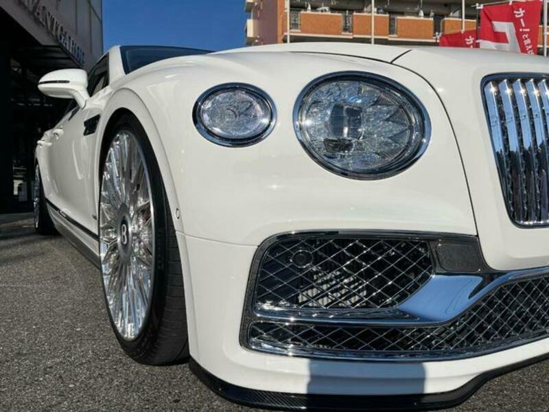 FLYING SPUR