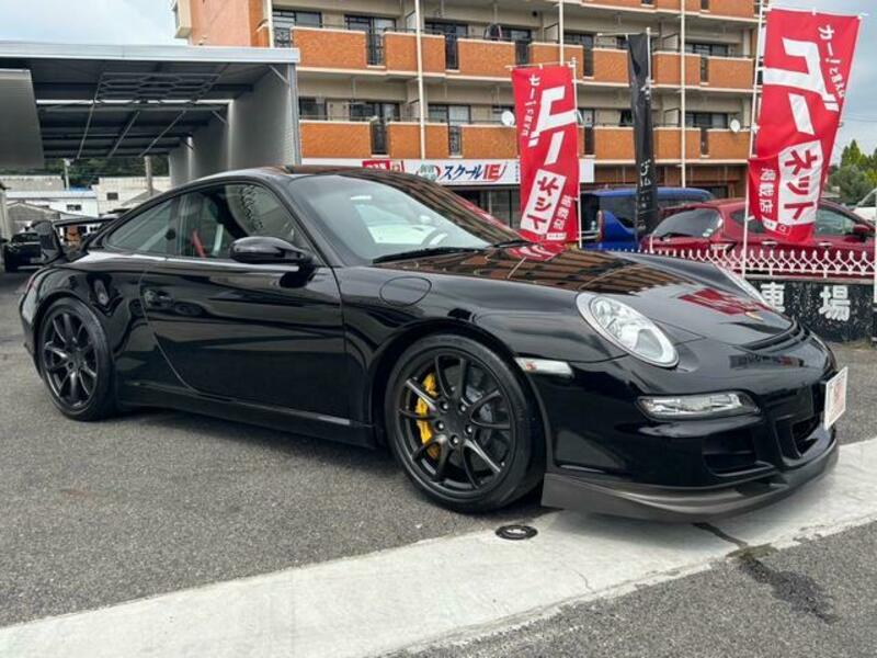911