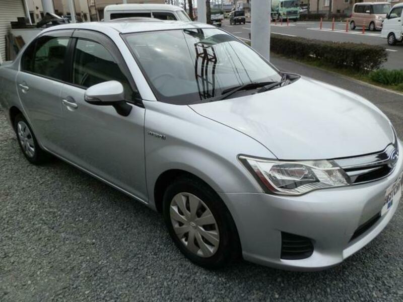 COROLLA AXIO