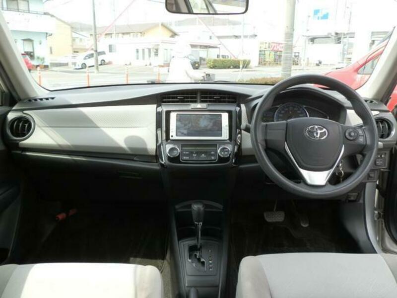 COROLLA AXIO