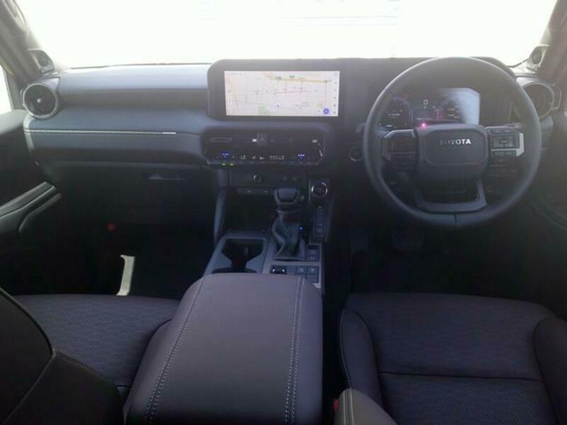 LAND CRUISER 250