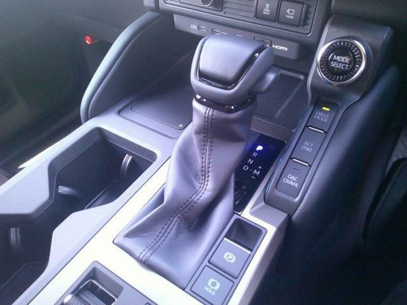 LAND CRUISER 250