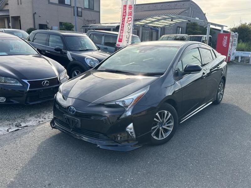 TOYOTA PRIUS