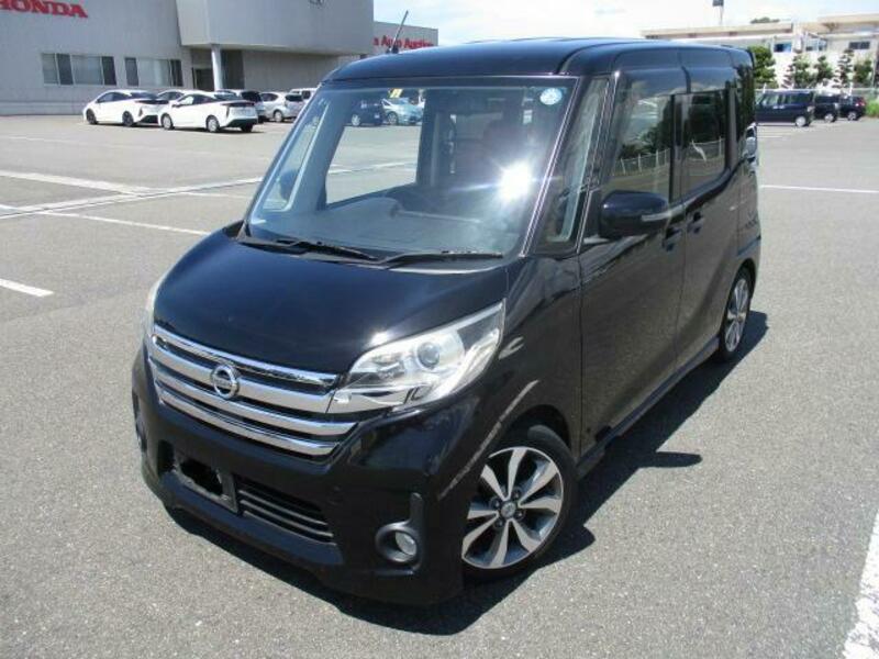 NISSAN DAYZ ROOX