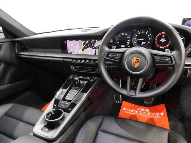 911