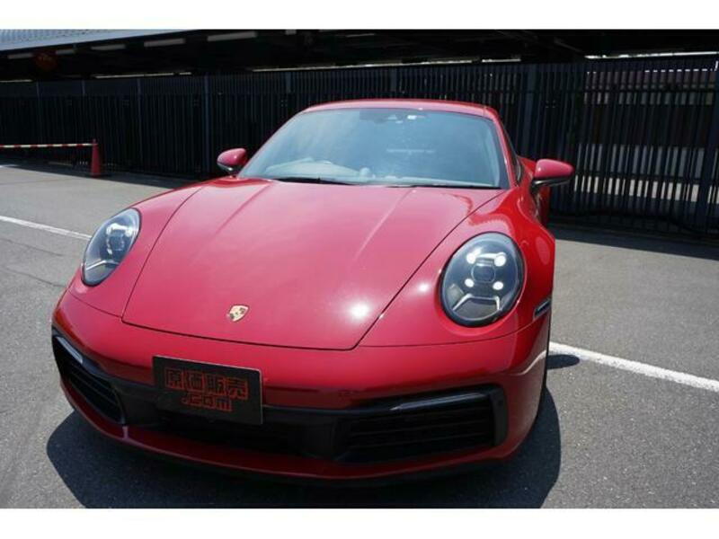 911