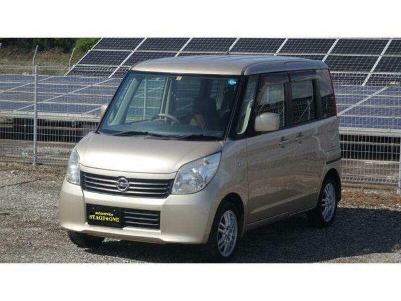 NISSAN ROOX