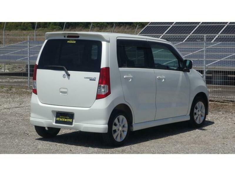 WAGON R