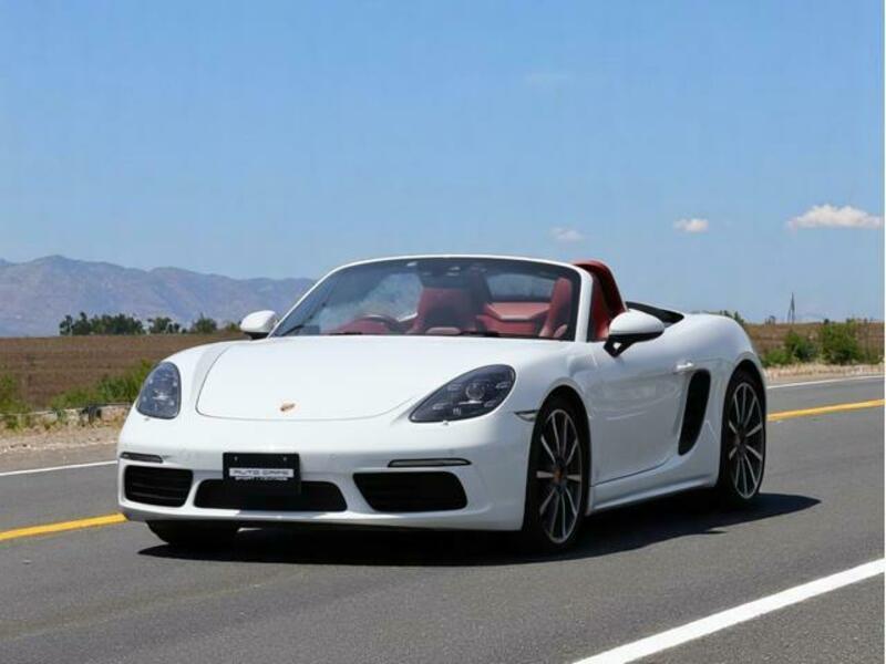 PORSCHE 718 BOXSTER