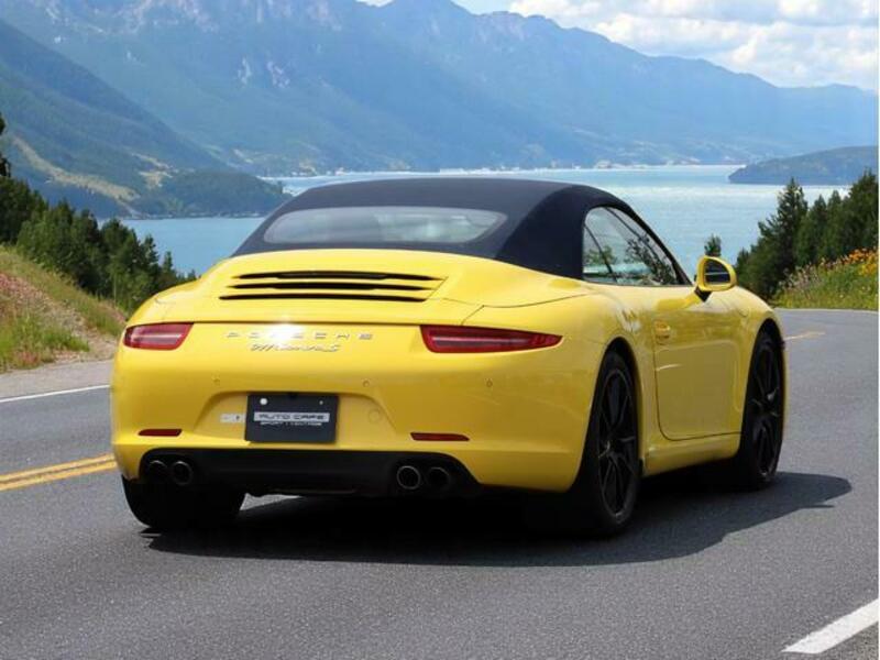 911