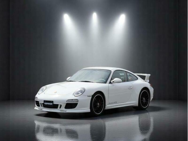 911