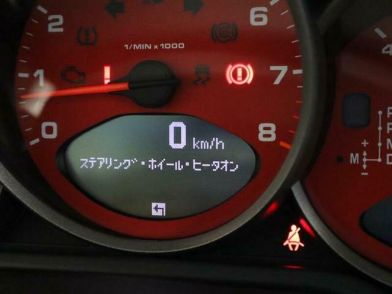 911