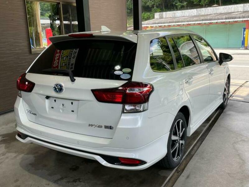 COROLLA FIELDER