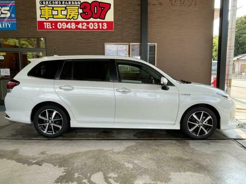 COROLLA FIELDER