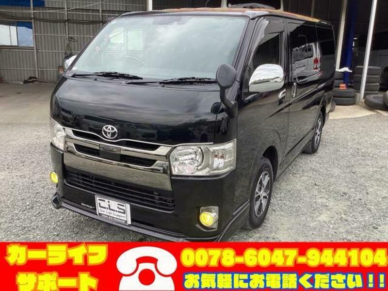 TOYOTA HIACE VAN