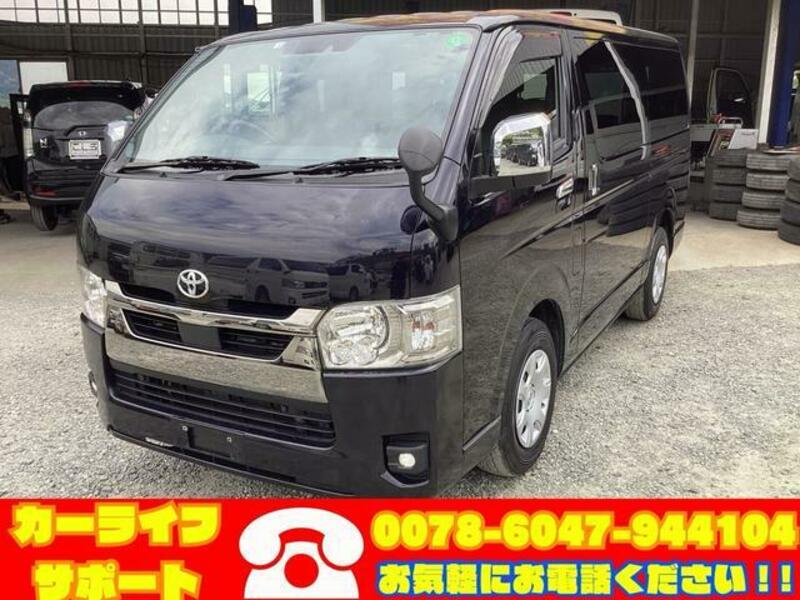 TOYOTA HIACE VAN