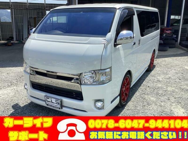 TOYOTA HIACE VAN