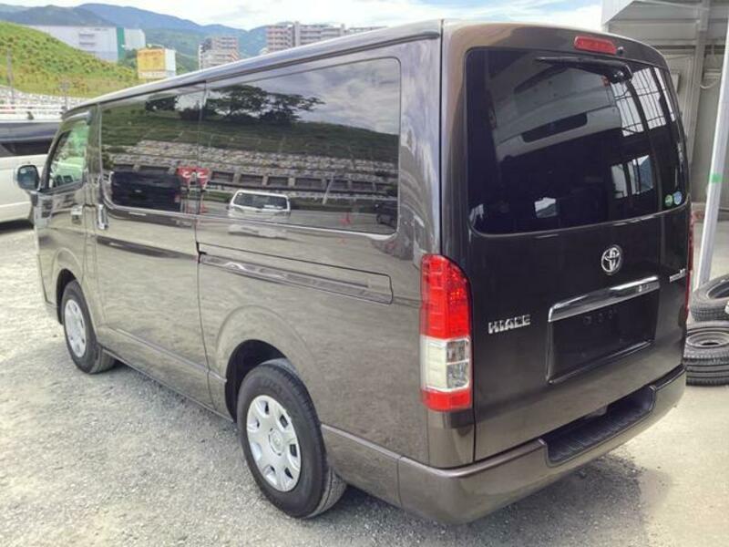 HIACE VAN