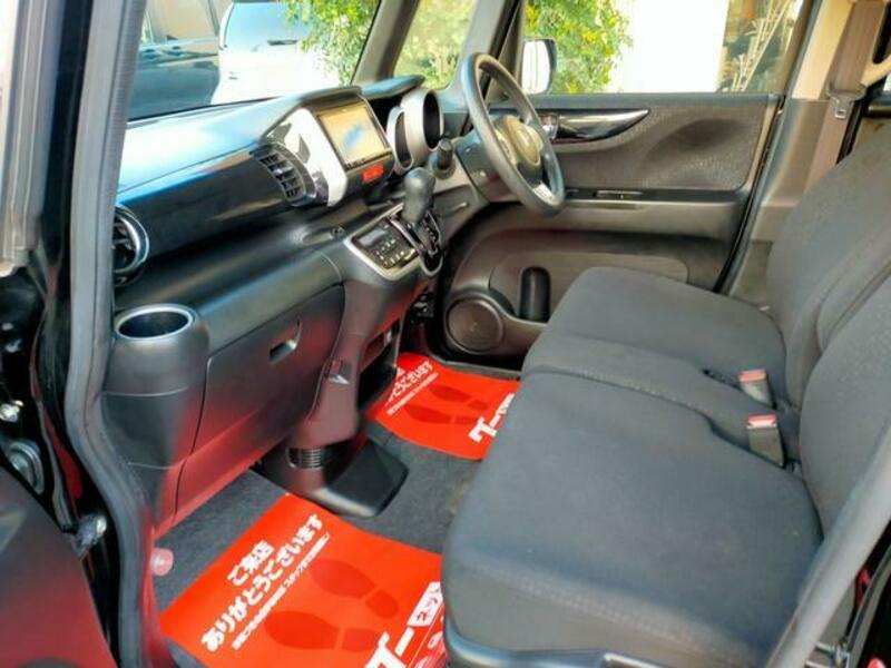 N BOX CUSTOM