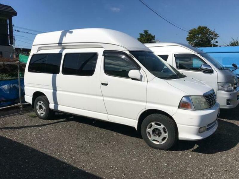 GRAND HIACE