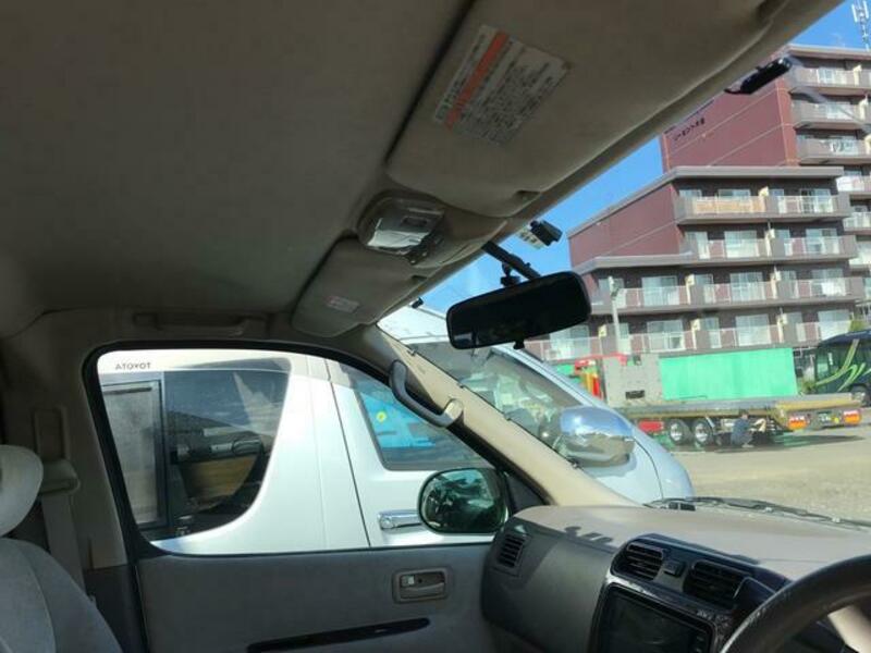 GRAND HIACE