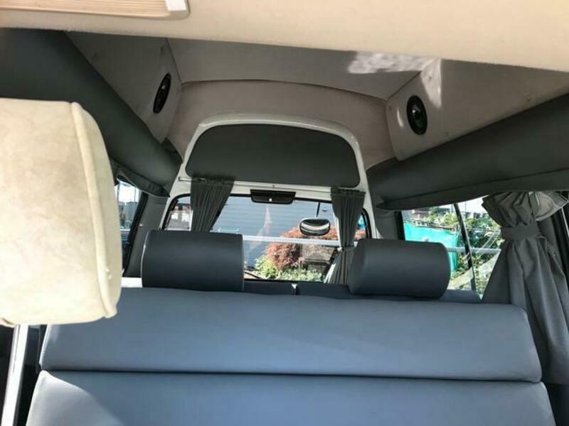 GRAND HIACE