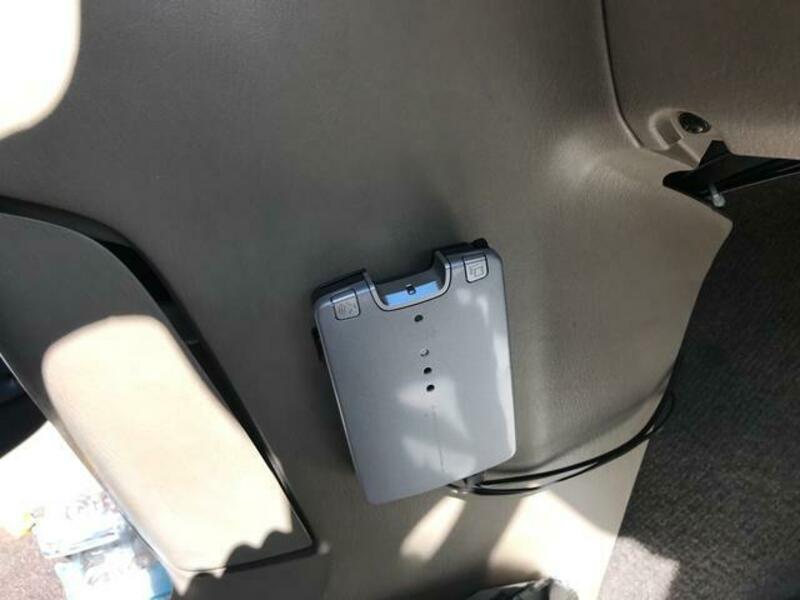 GRAND HIACE