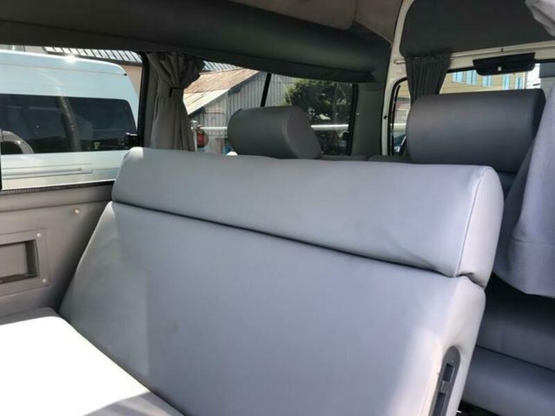 GRAND HIACE