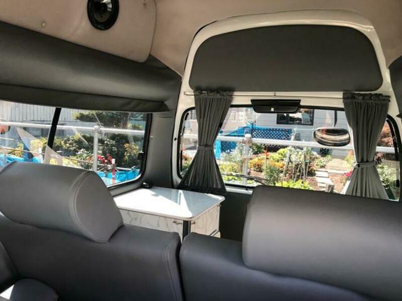 GRAND HIACE