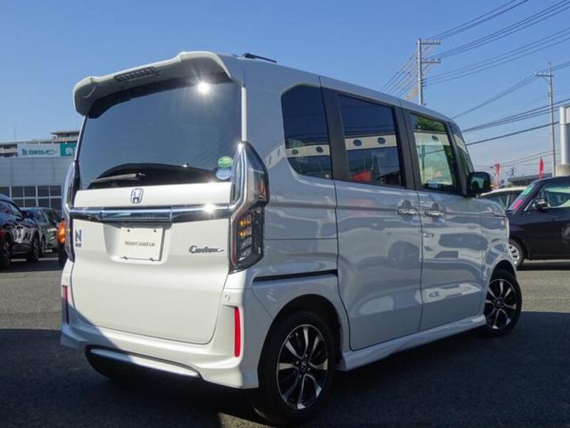 N BOX CUSTOM
