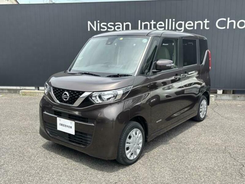 NISSAN ROOX