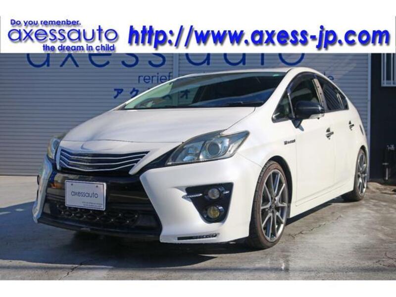 TOYOTA PRIUS