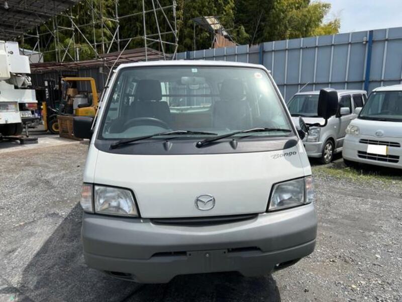 BONGO VAN