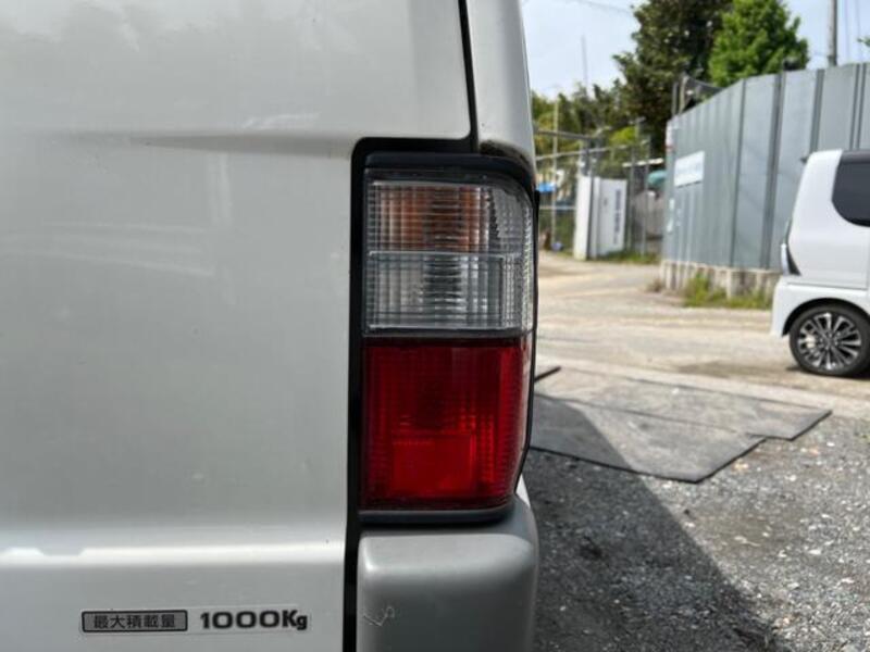 BONGO VAN