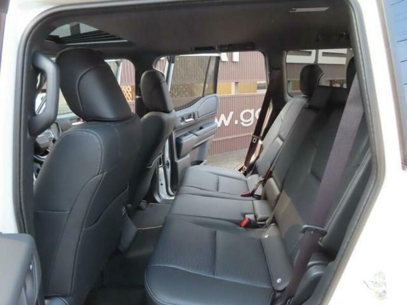 LAND CRUISER 250