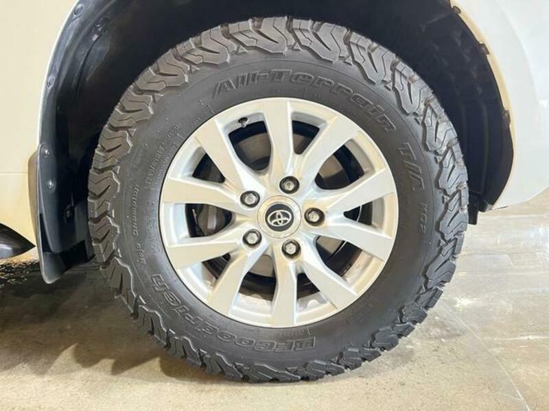 LAND CRUISER