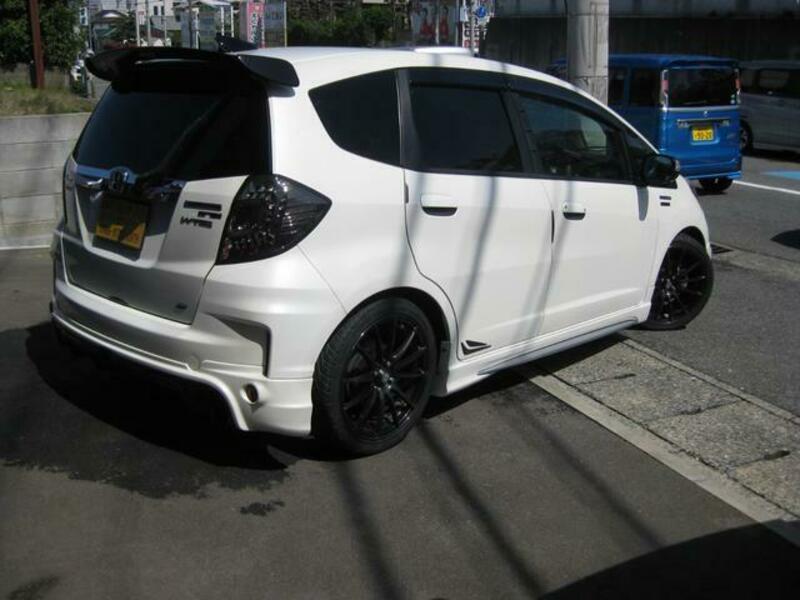 FIT HYBRID