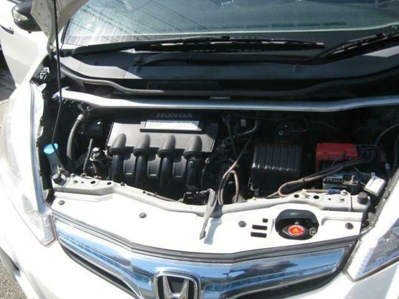 FIT HYBRID