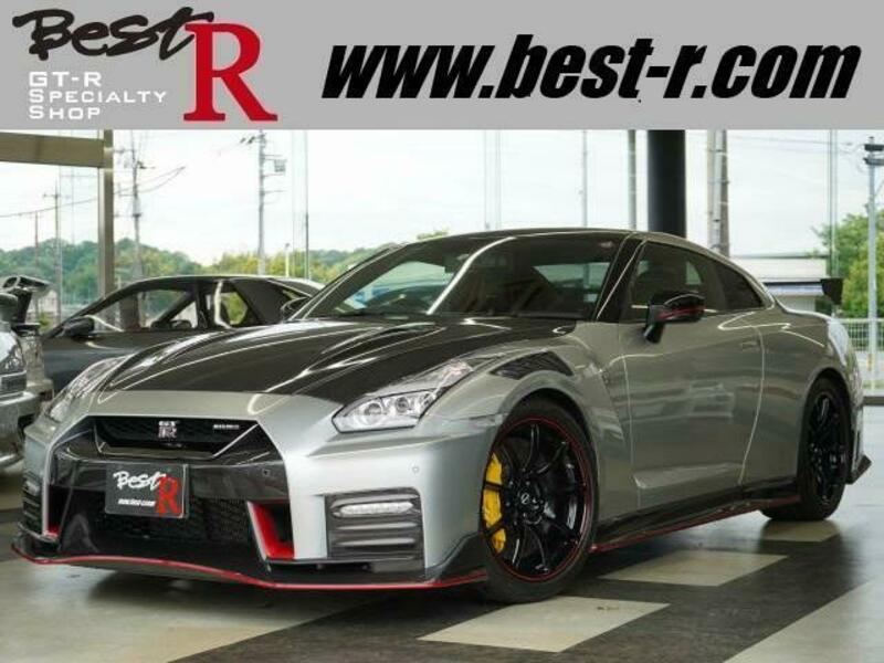 NISSAN GT-R