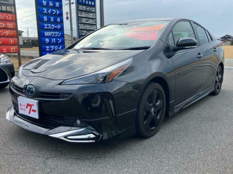 TOYOTA PRIUS