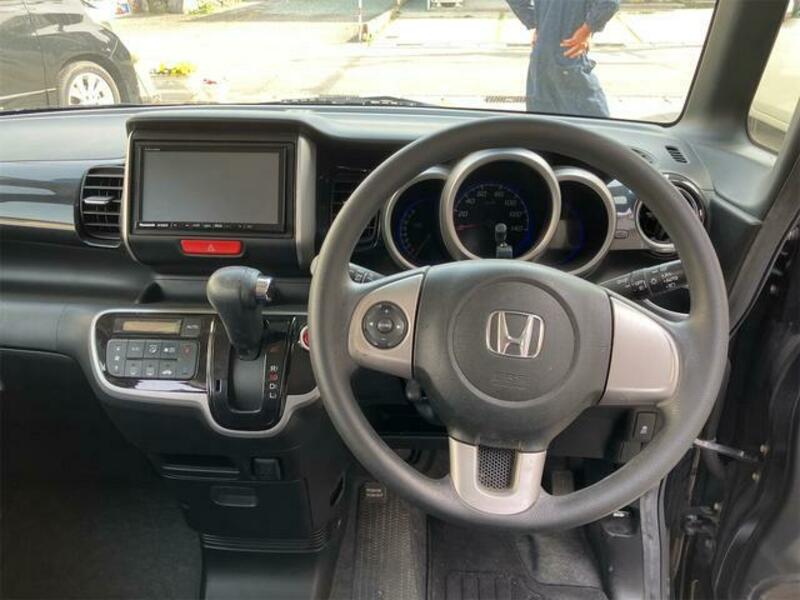 N BOX CUSTOM
