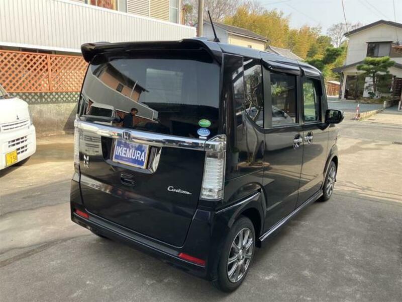 N BOX CUSTOM