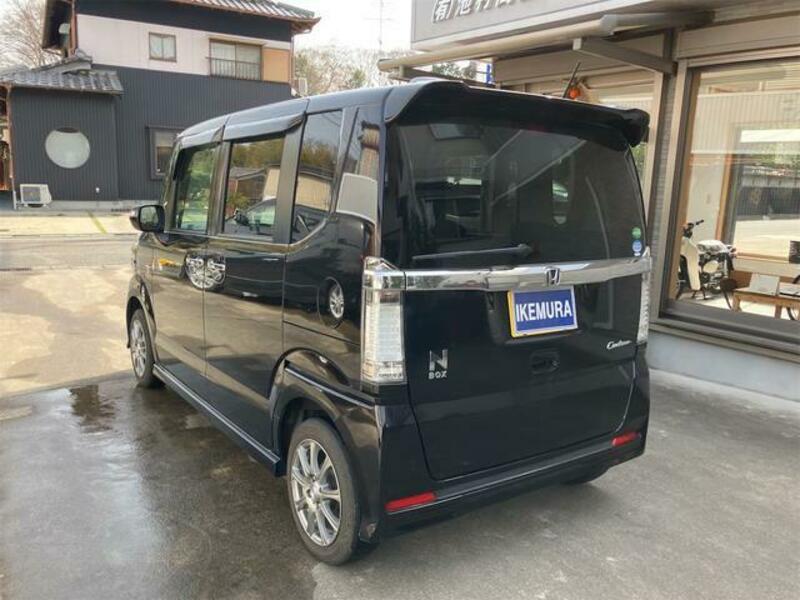 N BOX CUSTOM